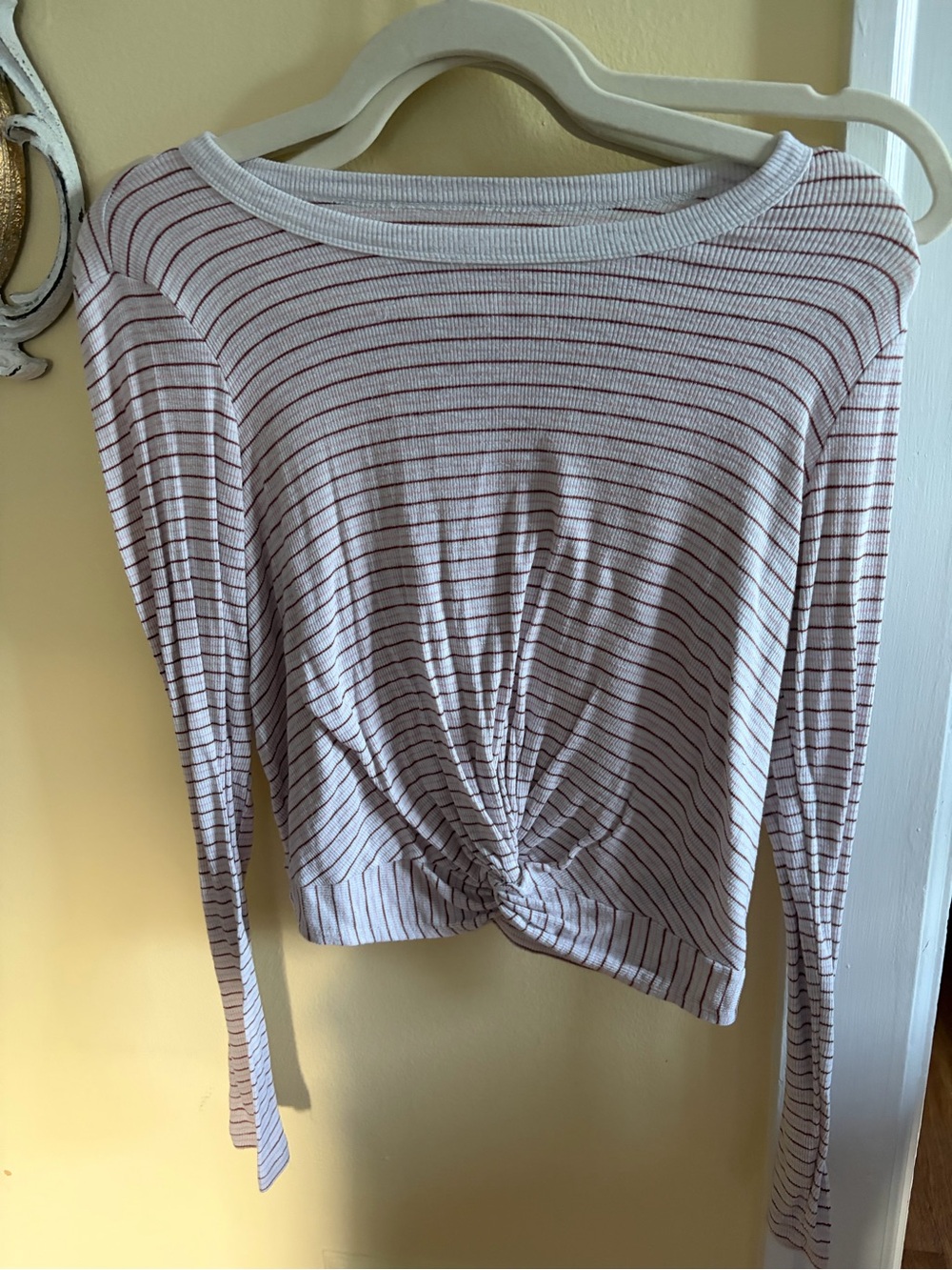 Aerie Striped Twist-Front Long Sleeve Top - White with Maroon Stripes